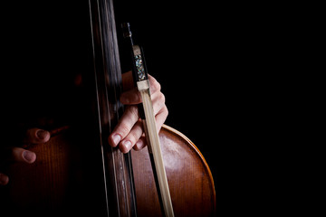 好的提琴弓應(yīng)具備哪些特點(diǎn)？