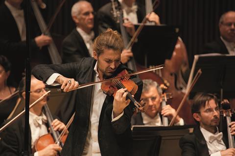 2013年與祖賓·梅塔指揮的以色列愛樂樂團(tuán)合作演出