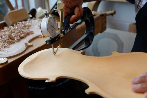 克雷莫納的小提琴制作：歷史與現在