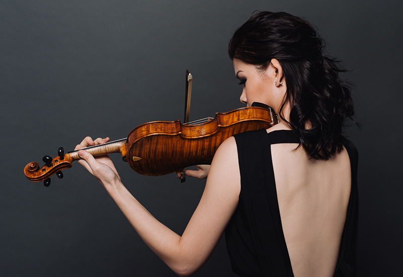 馬思聰?shù)摹端监l(xiāng)曲》與陳鋼的《梁祝》，哪一首藝術(shù)成就更高